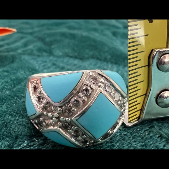Sterling dome ring with Diamonique and turquoise colored inlay - Picture 6 of 6